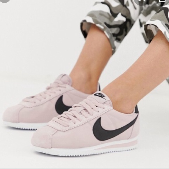 Nike Shoes - Nike Classic Cortez Nylon Plum Chalk W AUTHENTIC